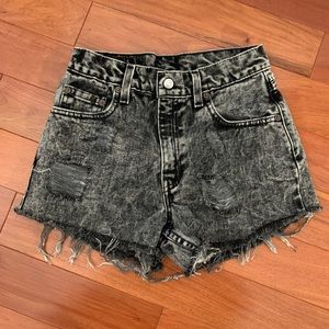 Black Levi high waisted shorts size 25